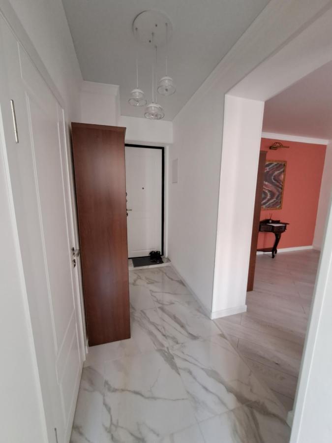 Уютная Квартира На Мира Almatý Exterior foto