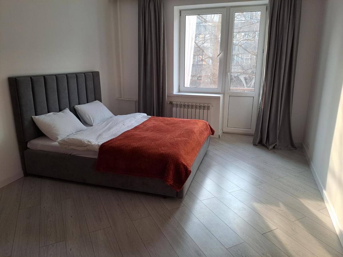 Уютная Квартира На Мира Almatý Exterior foto